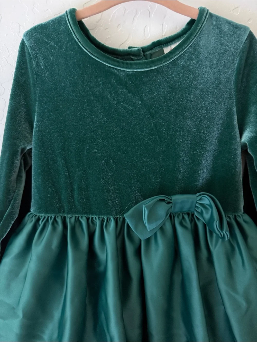 💚 Cat & Jack Emerald Green Velvet and Satin Bow Holiday Dress - Size 4T